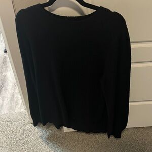 NWOT—Amazon Essentials Women's Black Crew Neck Sweater